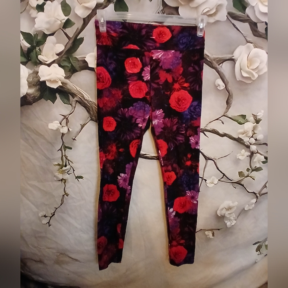 No Boundaries Pants - No Boundaries Red and Purple Floral Leggings